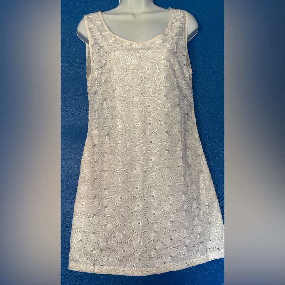 TULLE  White Cream Sleeveless Lace Dress Size M